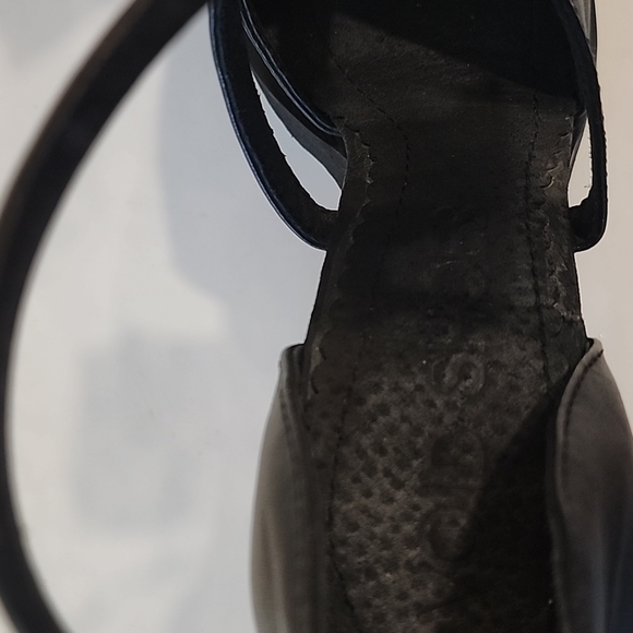 Platform Red and Black Platform Heel - Picture 8 of 9